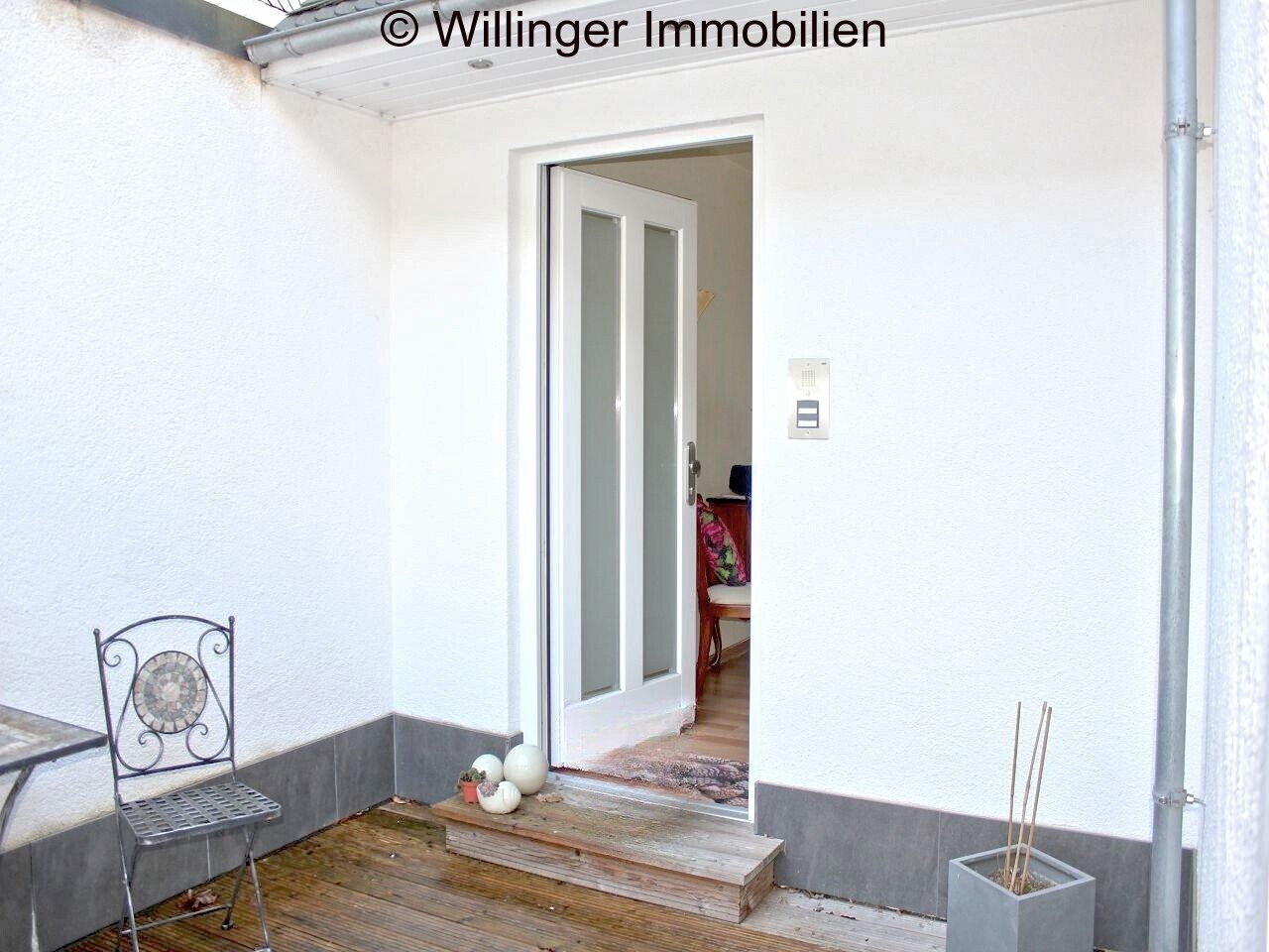 . Eingang von hinten inPixio