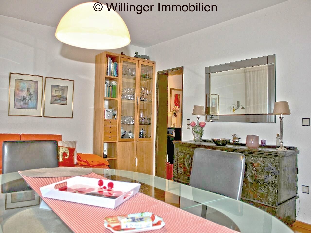 . Wohnzimmer