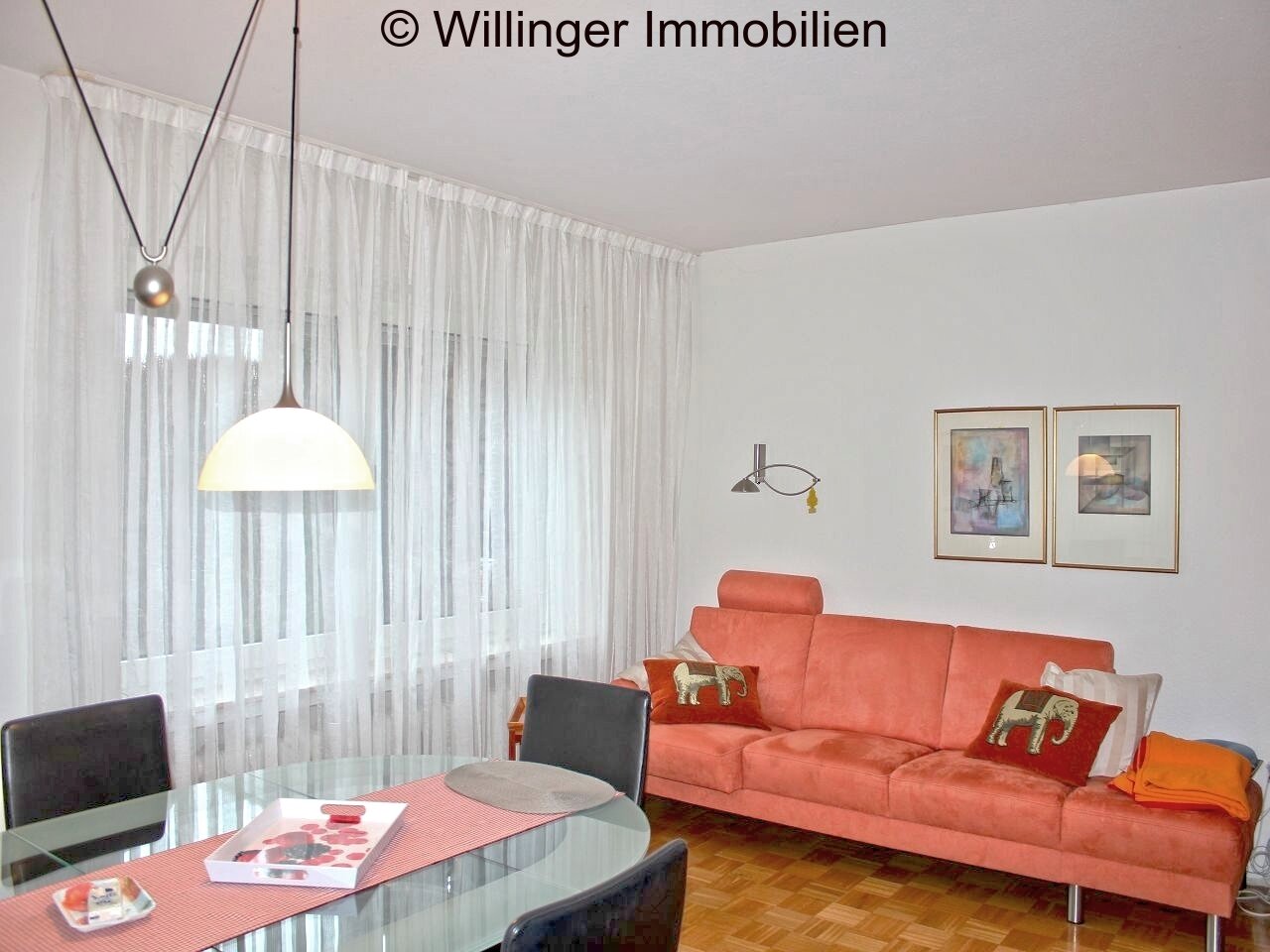 . Wohnzimmer