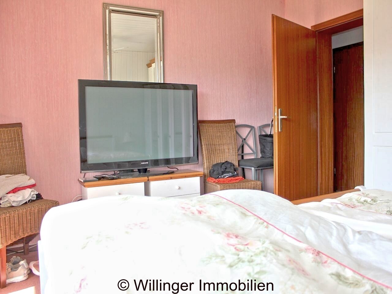 . Schlafzimmer UG