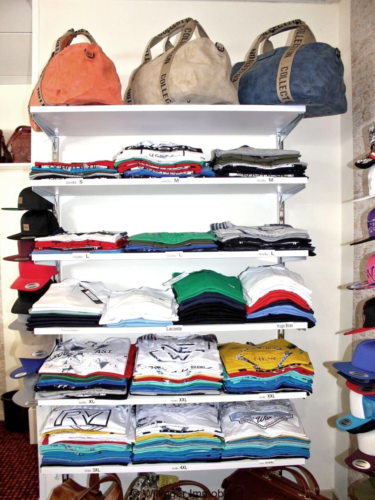 Lagerbereich mit professionellem Regalsystem und optimierter Bestandsverwaltung